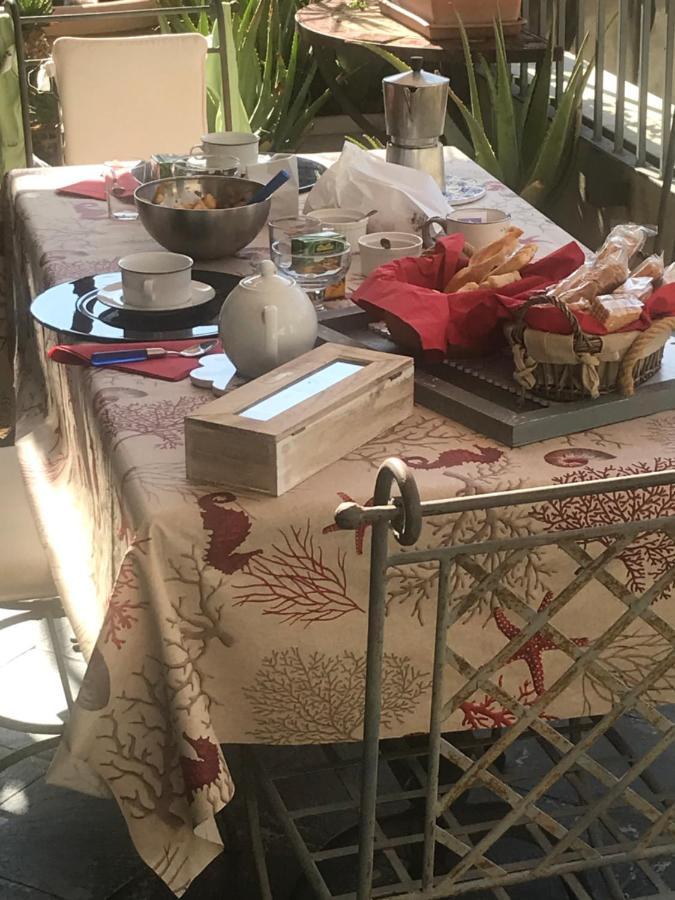 ジェノヴァ Attico Palazzo Giustiniani Bed & Breakfast エクステリア 写真